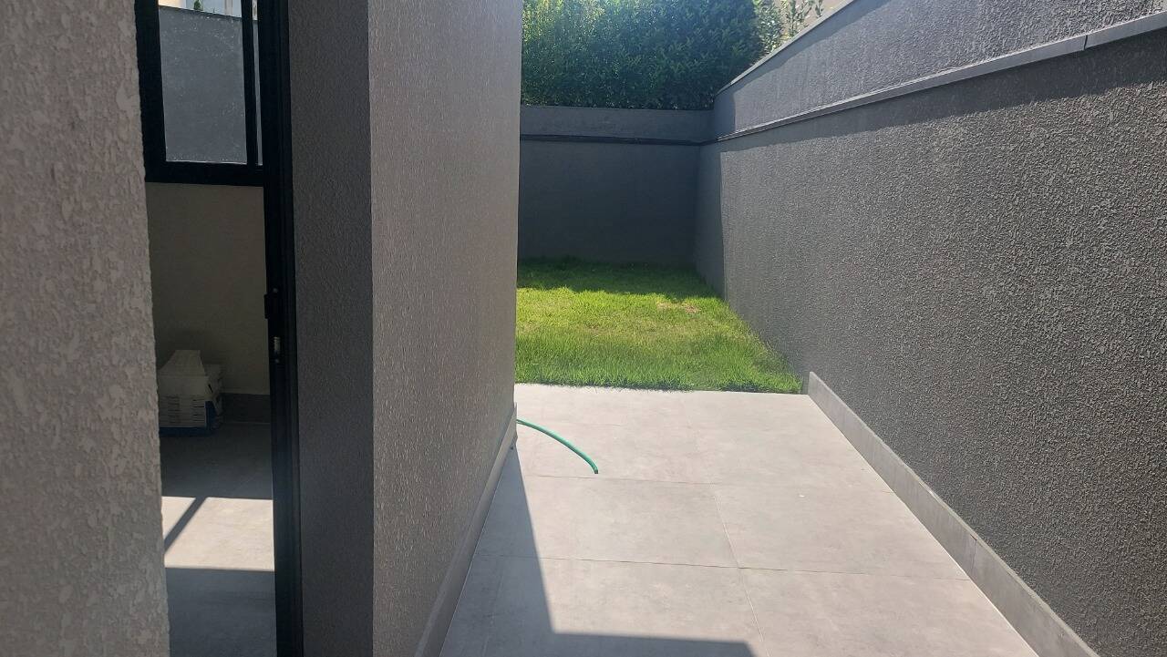 Casa à venda com 3 quartos, 340m² - Foto 6