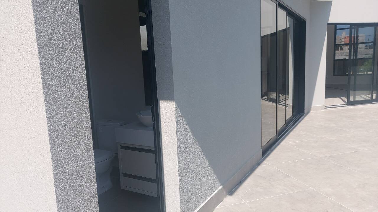 Casa à venda com 3 quartos, 340m² - Foto 8