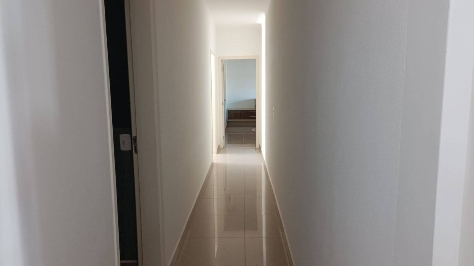 Chácara à venda com 4 quartos, 2200m² - Foto 17
