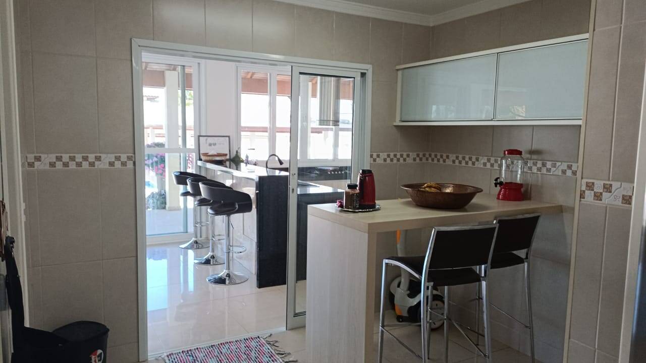 Chácara à venda com 4 quartos, 2200m² - Foto 29