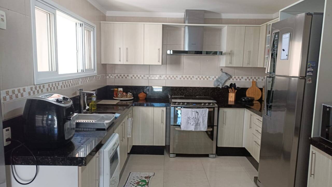 Chácara à venda com 4 quartos, 2200m² - Foto 45