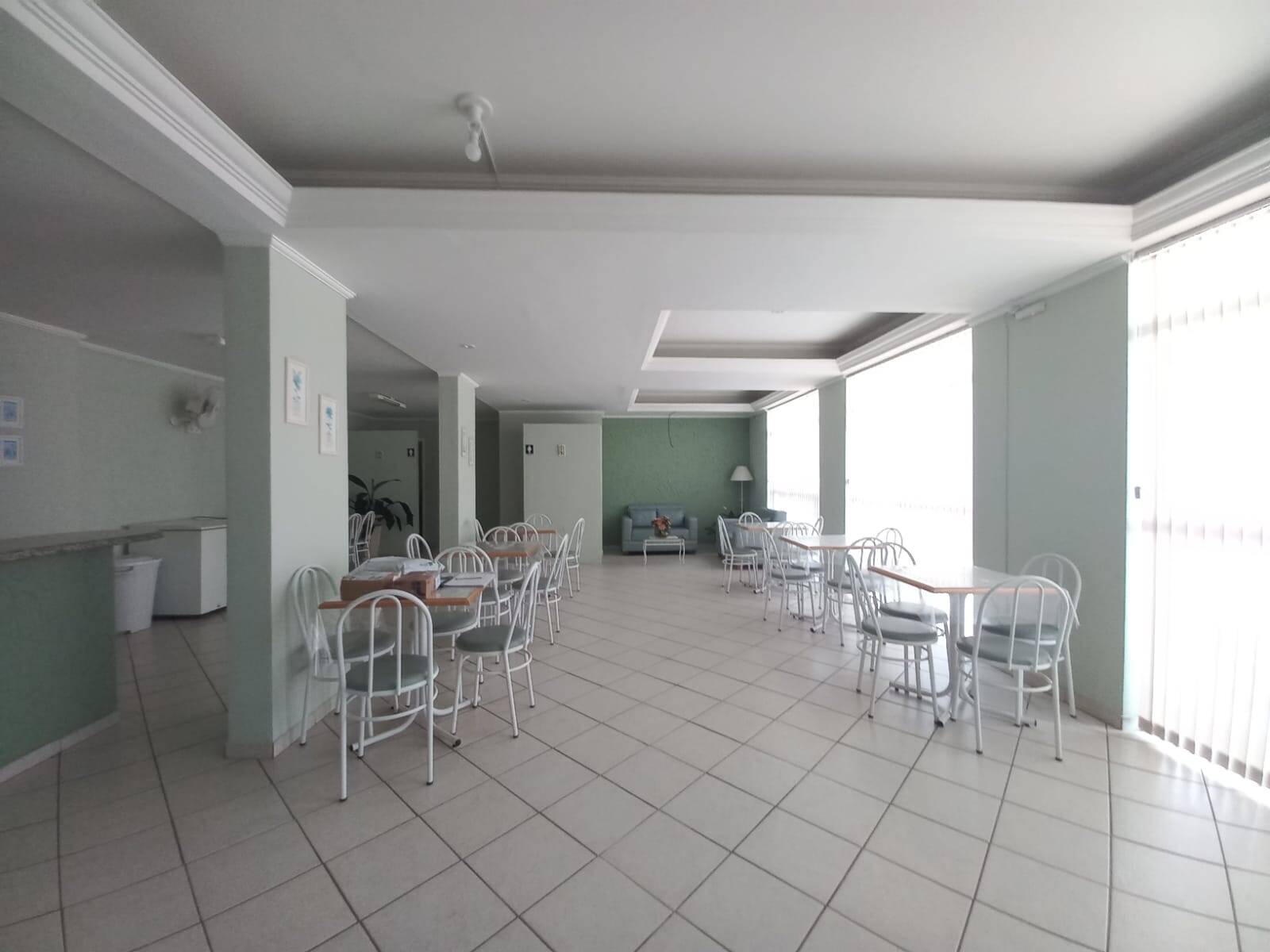 Apartamento à venda com 3 quartos, 1m² - Foto 3