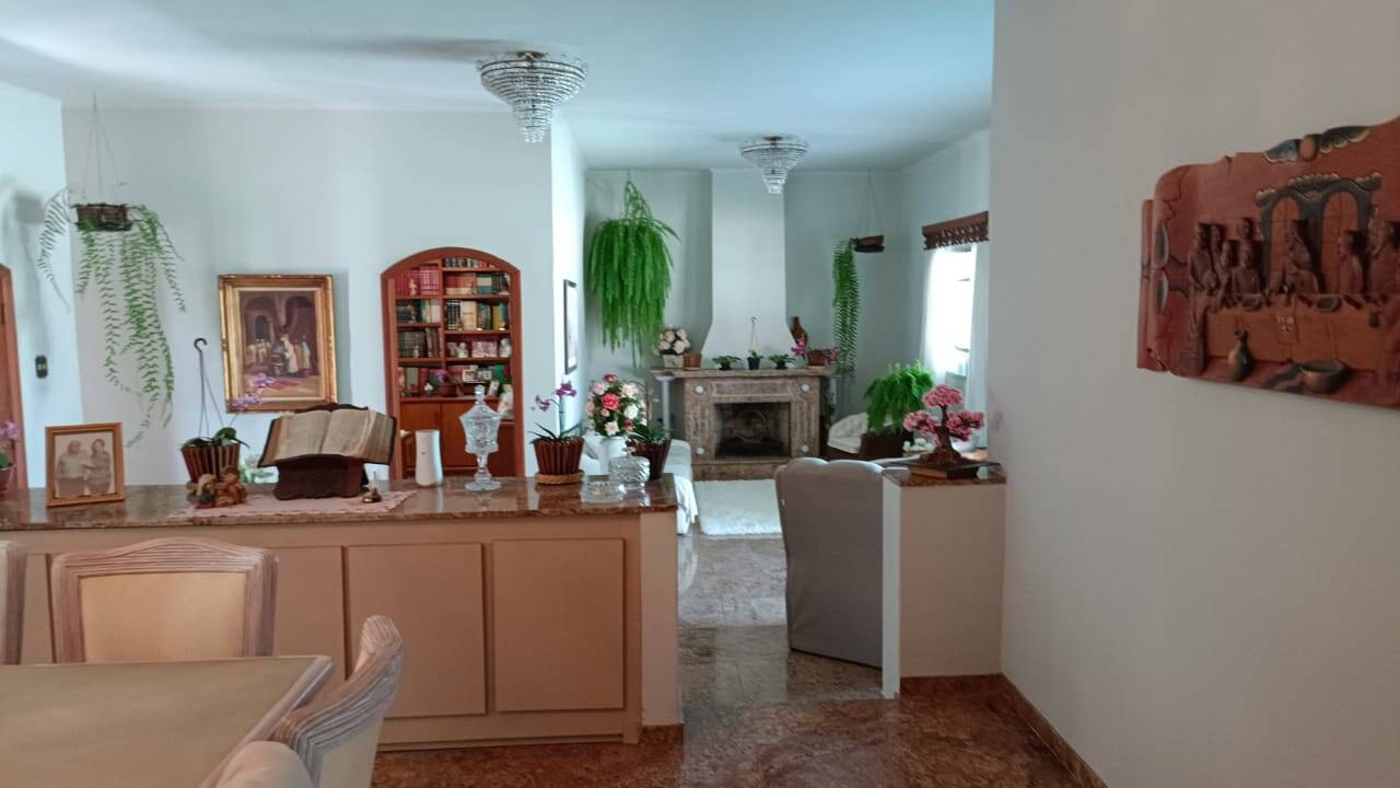 Chácara à venda com 4 quartos, 2300m² - Foto 11