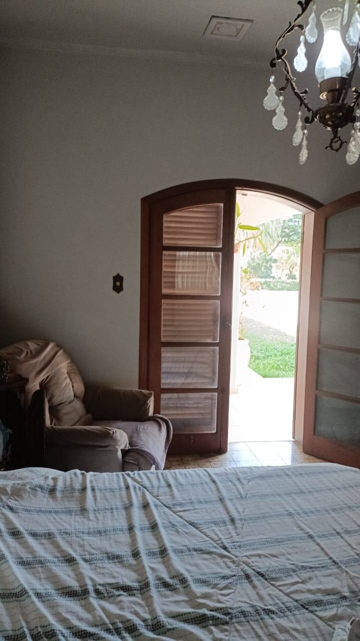 Chácara à venda com 4 quartos, 2300m² - Foto 31