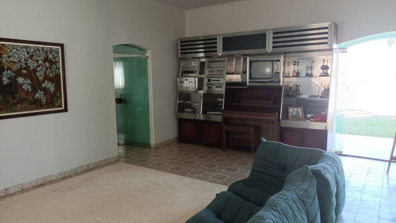 Chácara à venda com 4 quartos, 2300m² - Foto 15