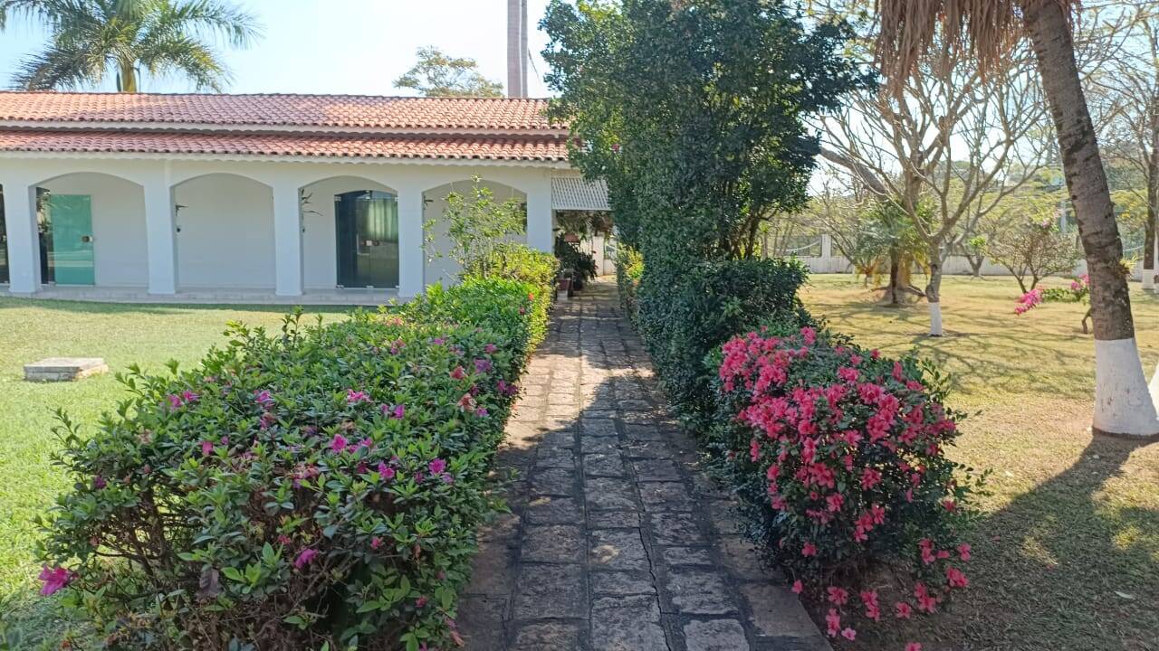 Chácara à venda com 4 quartos, 2300m² - Foto 5