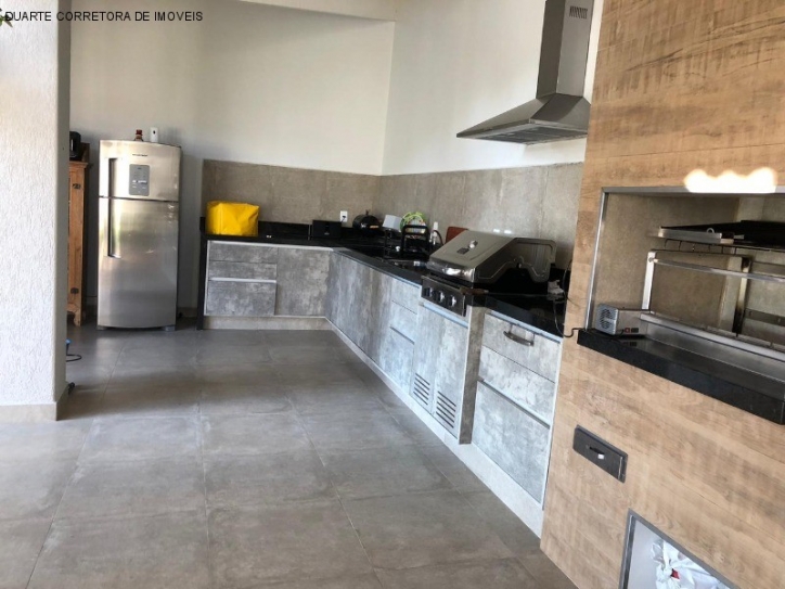 Chácara à venda com 4 quartos, 2410m² - Foto 10