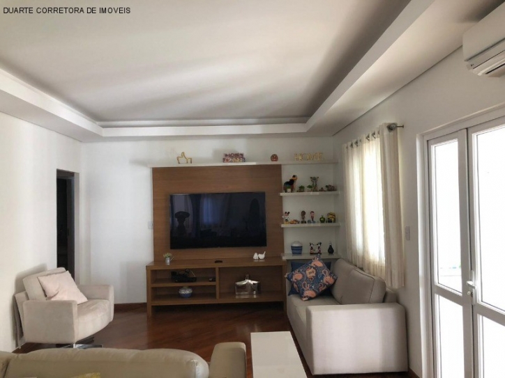 Chácara à venda com 4 quartos, 2410m² - Foto 16