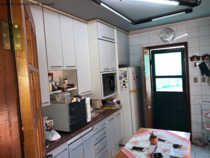 Chácara à venda com 2 quartos, 2435m² - Foto 2