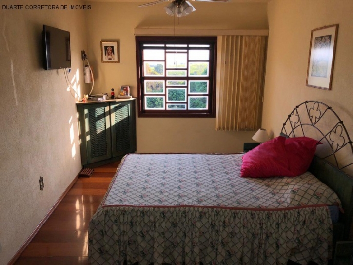 Chácara à venda com 2 quartos, 2435m² - Foto 8
