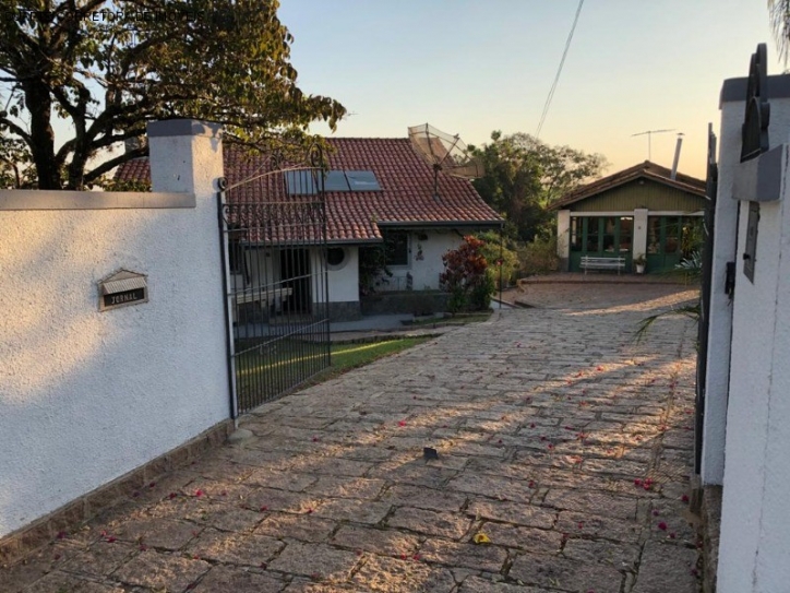 Chácara à venda com 2 quartos, 2435m² - Foto 12