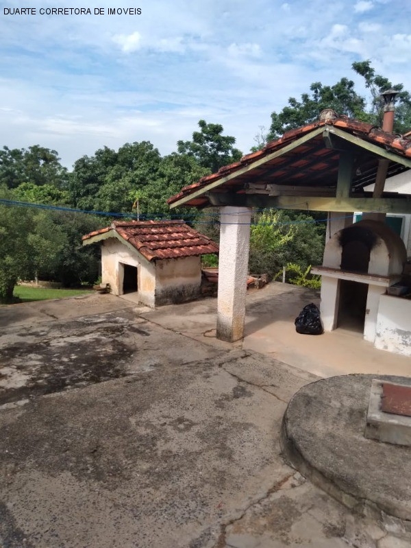 Chácara à venda com 2 quartos, 2435m² - Foto 31