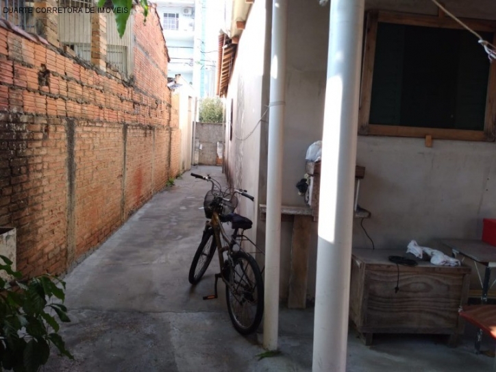 Casa à venda com 2 quartos, 340m² - Foto 2