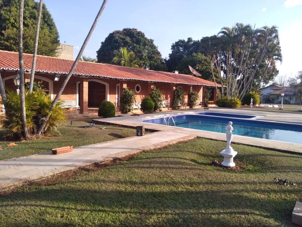 Chácara á Venda ou Locação no condomínio Vale das Laranjeiras