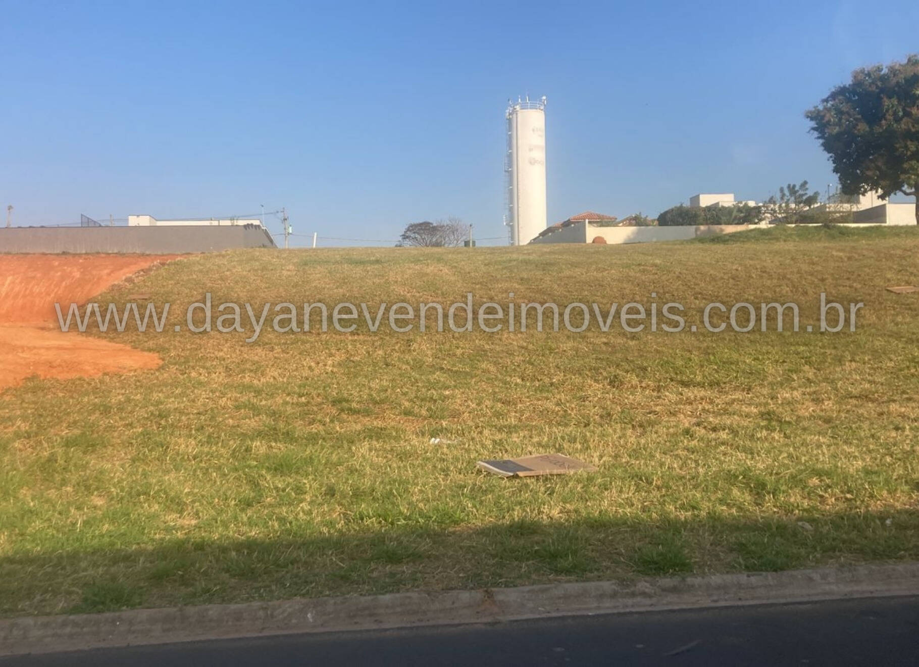 Terreno à venda, 1636m² - Foto 1